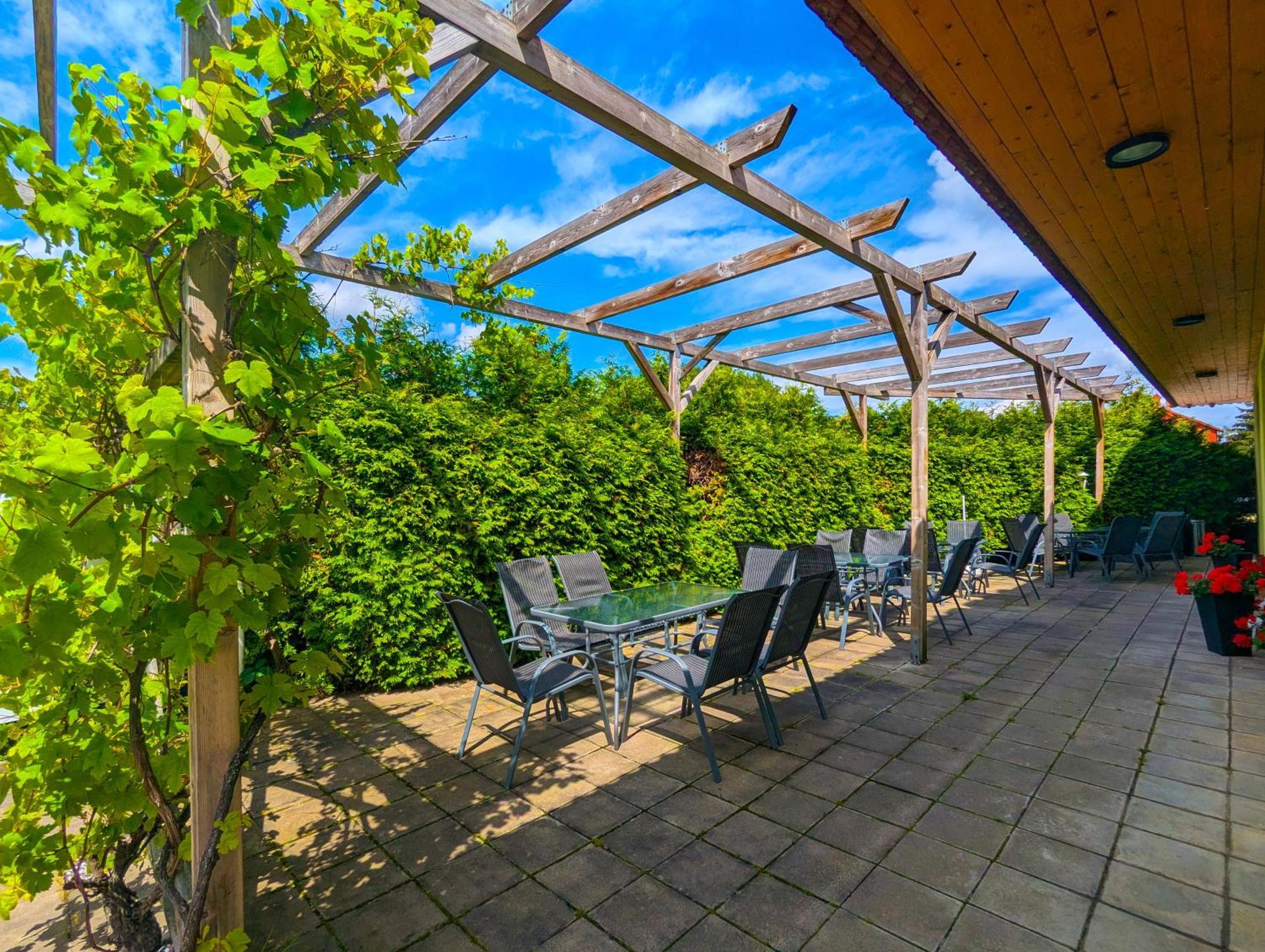 Acron-Hotel Quedlinburg Bagian luar foto
