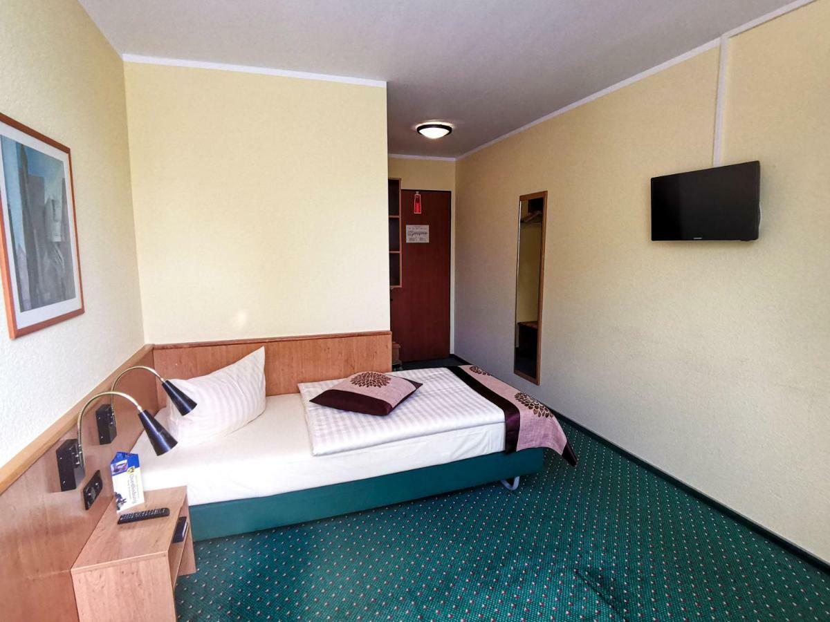 Acron-Hotel Quedlinburg Bagian luar foto