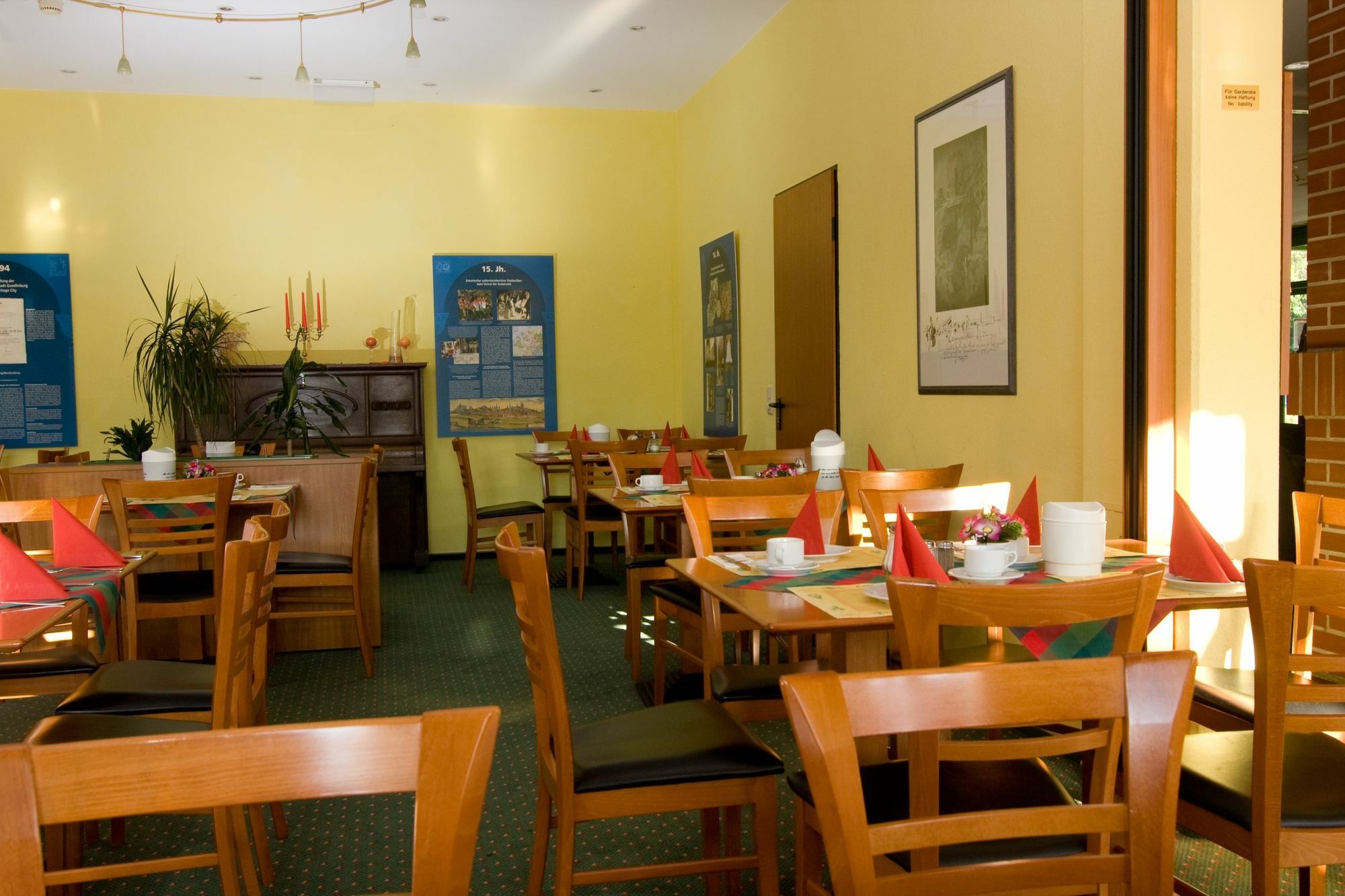 Acron-Hotel Quedlinburg Bagian luar foto